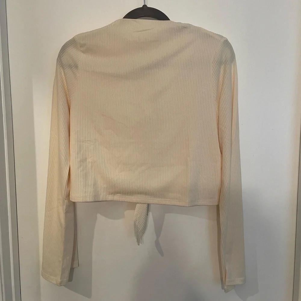 NWT Band Of The Free AVRIL CREAM MOCK NECK CROP TOP Long flowing Bell Sleeves - Picture 6 of 6